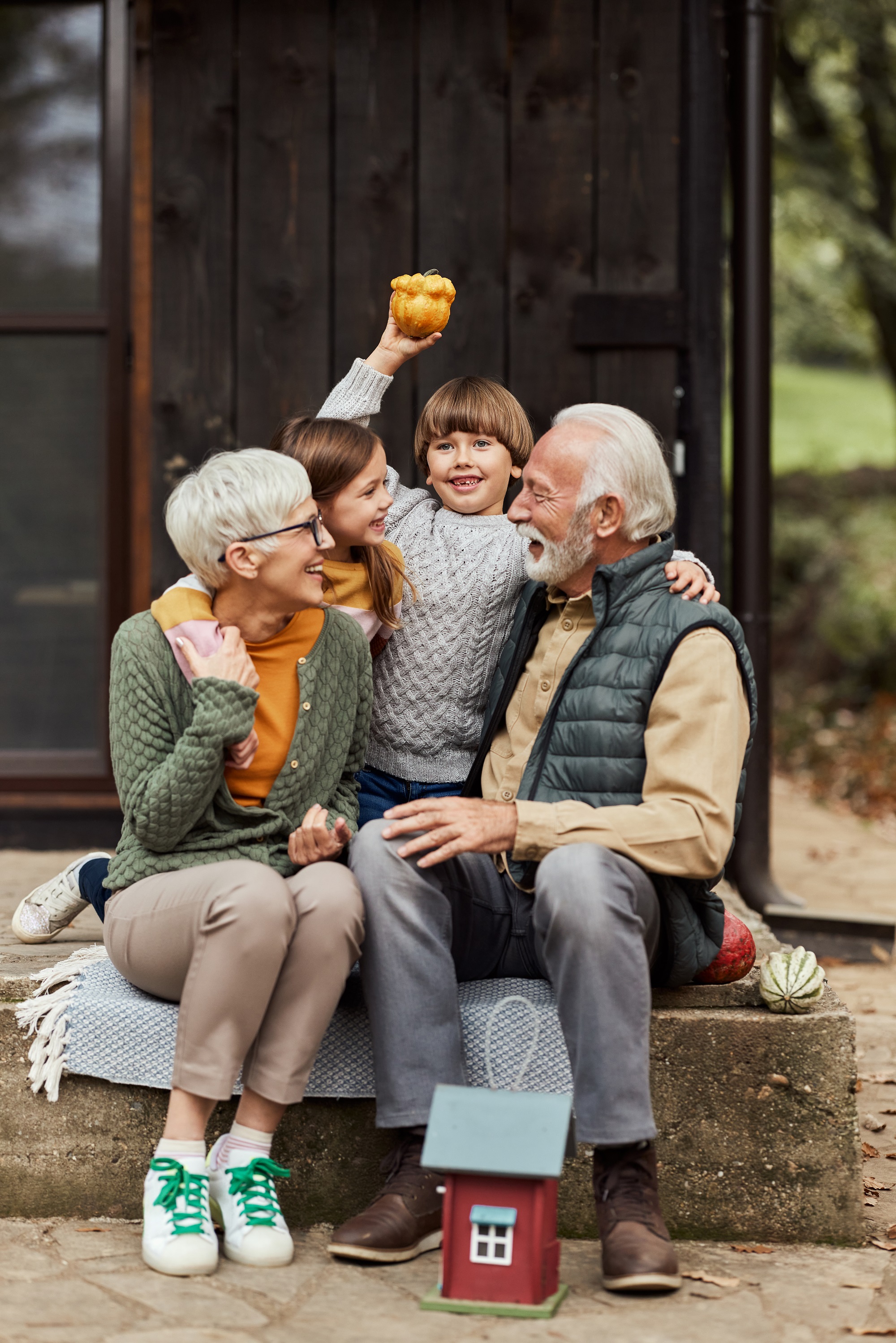 Retirees with grandkids